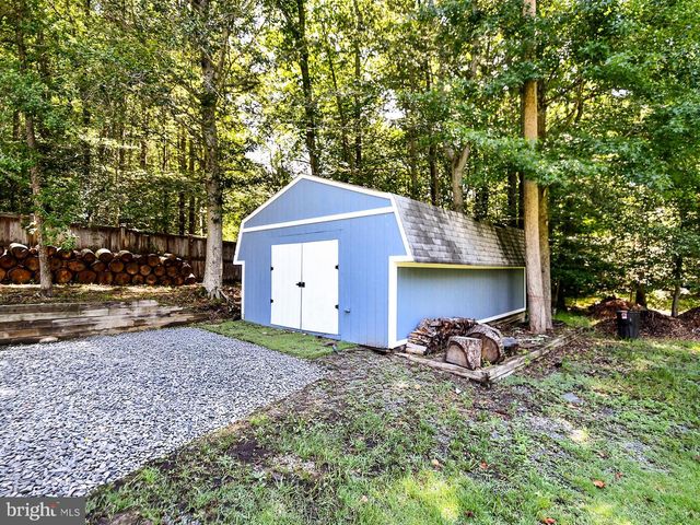 3841 SUNRISE DR, Huntingtown, MD 20639