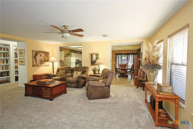 762 Pinehurst Drive, New Braunfels, TX 78130