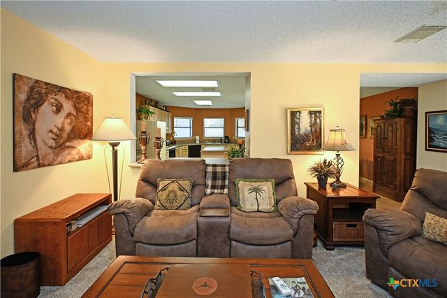 762 Pinehurst Drive, New Braunfels, TX 78130