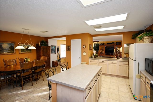 762 Pinehurst Drive, New Braunfels, TX 78130