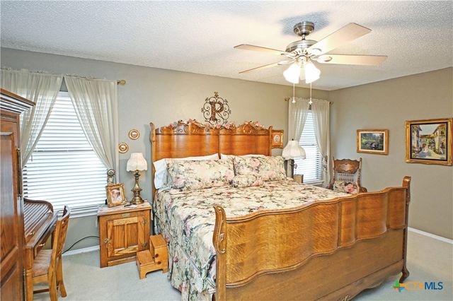 762 Pinehurst Drive, New Braunfels, TX 78130