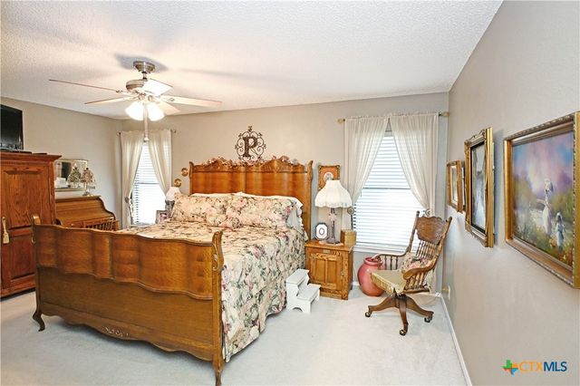 762 Pinehurst Drive, New Braunfels, TX 78130