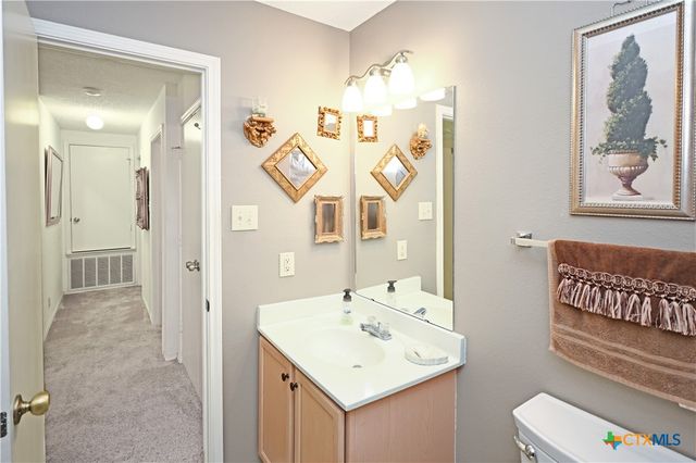 762 Pinehurst Drive, New Braunfels, TX 78130