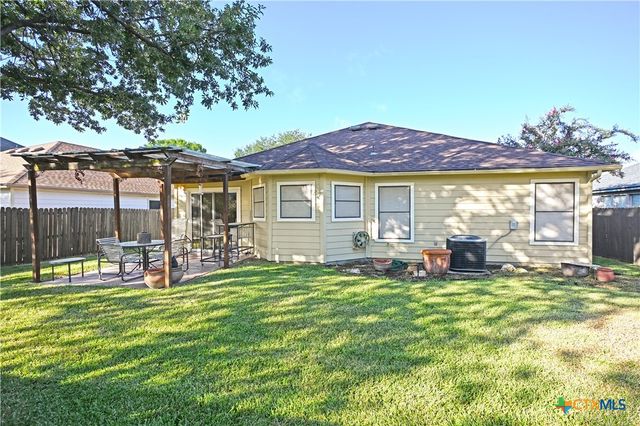 762 Pinehurst Drive, New Braunfels, TX 78130
