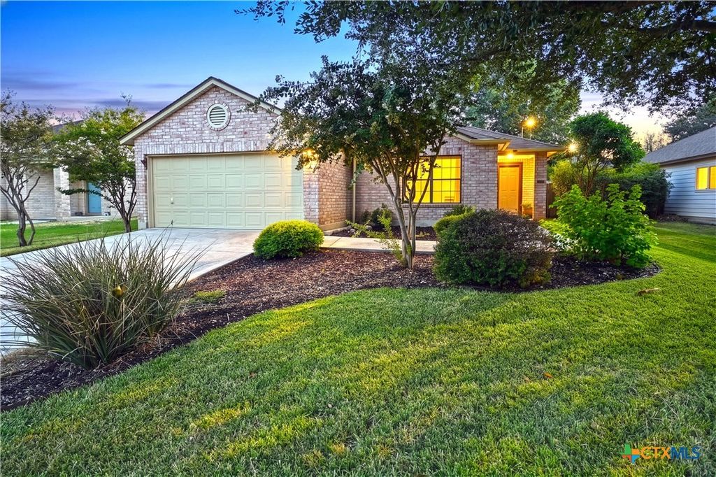 762 Pinehurst Drive, New Braunfels, TX 78130