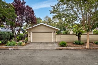 2158 Rivera Dr, Santa Rosa, CA 95409