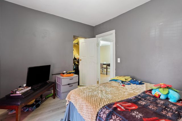 2805 Fairoak Drive, Fort Wayne, IN 46809