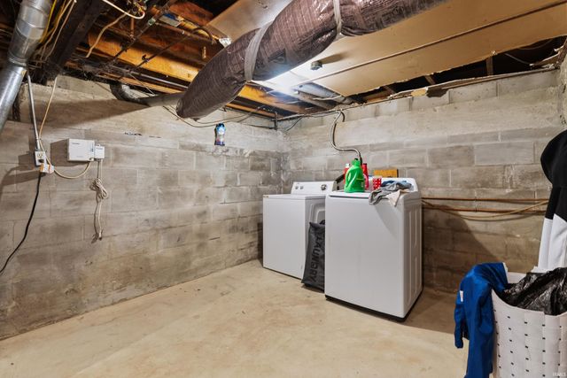 2805 Fairoak Drive, Fort Wayne, IN 46809