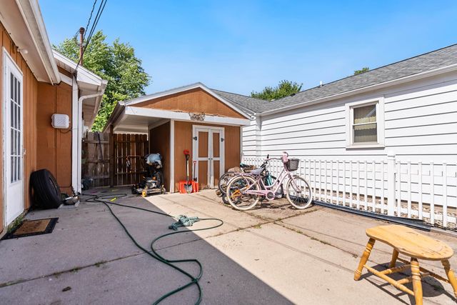 2805 Fairoak Drive, Fort Wayne, IN 46809
