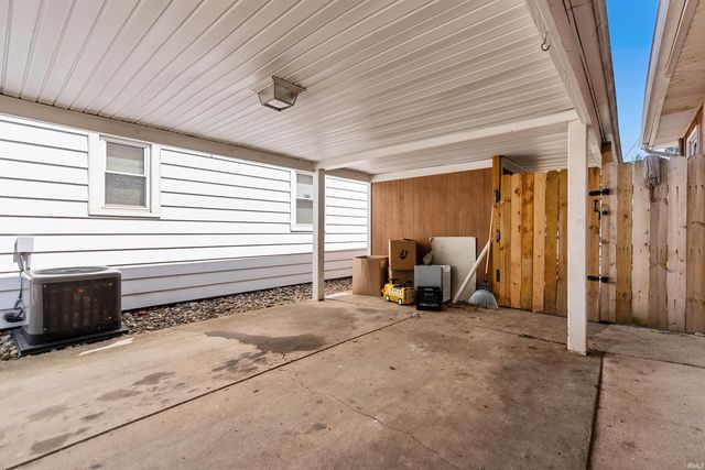 2805 Fairoak Drive, Fort Wayne, IN 46809