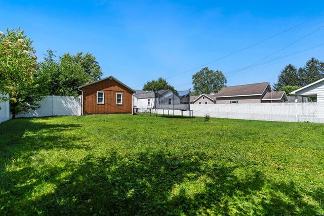 2805 Fairoak Drive, Fort Wayne, IN 46809