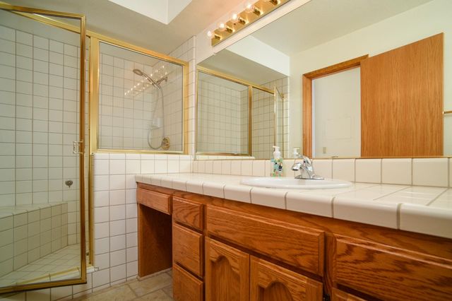 5624 Montclair Cir, Rocklin, CA 95677