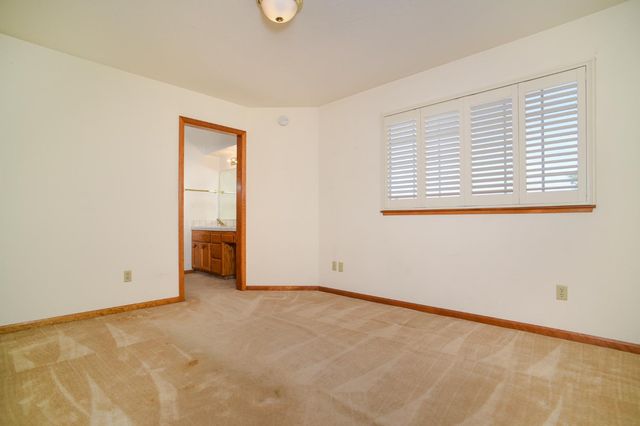 5624 Montclair Cir, Rocklin, CA 95677