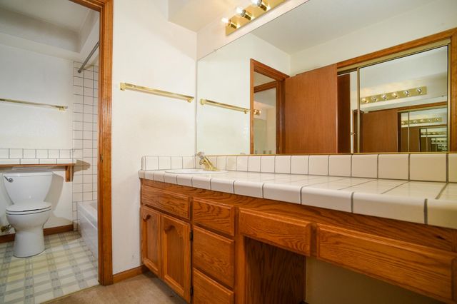 5624 Montclair Cir, Rocklin, CA 95677