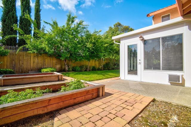 5624 Montclair Cir, Rocklin, CA 95677