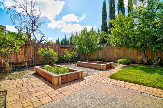 5624 Montclair Cir, Rocklin, CA 95677