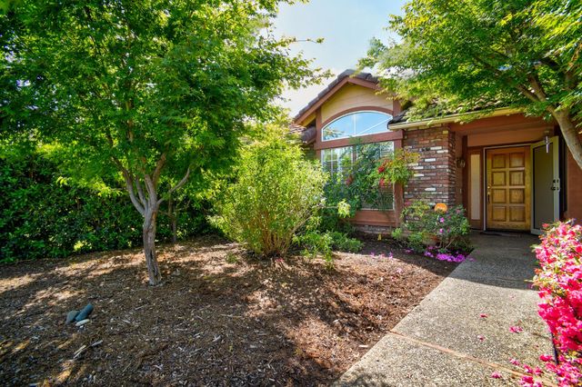 5624 Montclair Cir, Rocklin, CA 95677