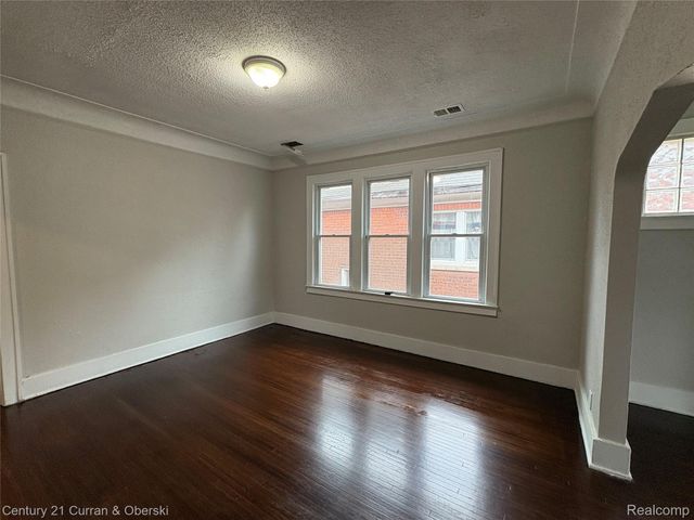 3014 Sturtevant Street, Detroit, MI 48206