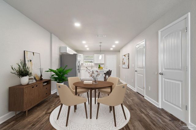 150 S Crow Rd 1603, Pensacola, FL 32506