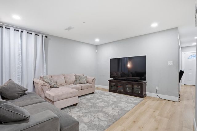 920 Taft Ave, Tracy, CA 95376