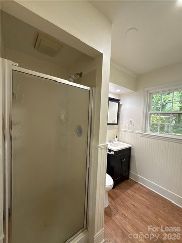 3927 Sharon View Road, Charlotte, NC 28226