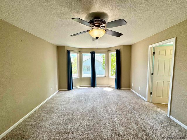 3310 HAYFORD AVE, Laramie, WY 82072