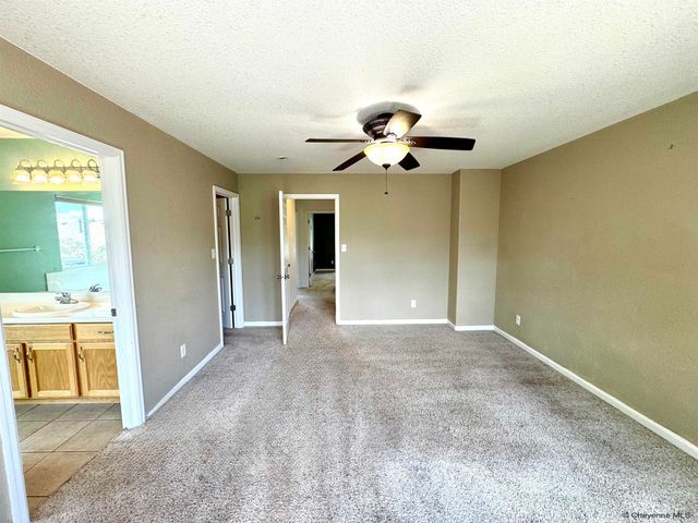 3310 HAYFORD AVE, Laramie, WY 82072