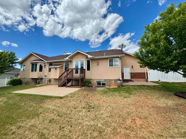 3310 HAYFORD AVE, Laramie, WY 82072