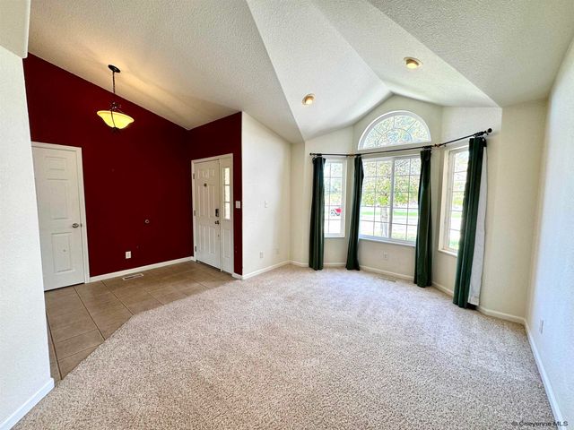 3310 HAYFORD AVE, Laramie, WY 82072