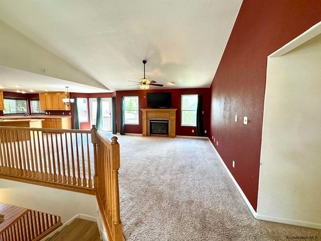 3310 HAYFORD AVE, Laramie, WY 82072