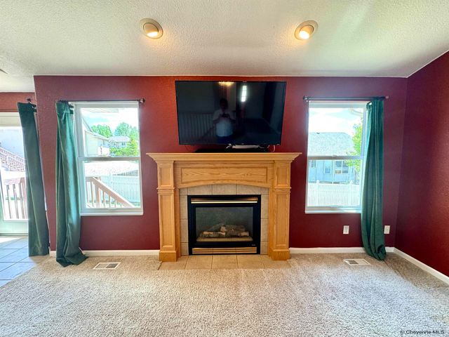 3310 HAYFORD AVE, Laramie, WY 82072
