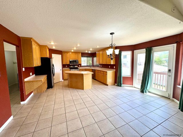 3310 HAYFORD AVE, Laramie, WY 82072