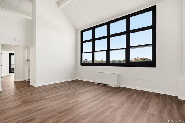 1 Landmark Square 607, Port Chester, NY 10573