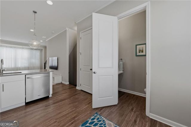 633 Broadview Place, Atlanta, GA 30324