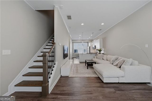 633 Broadview Place, Atlanta, GA 30324