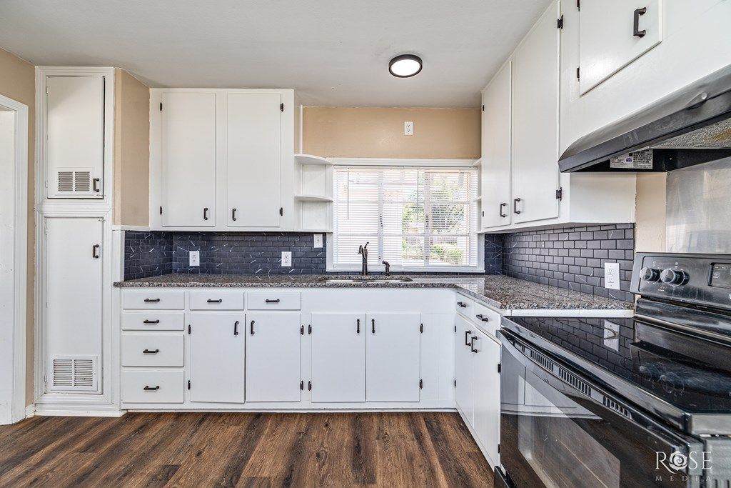 Image 8 of property listing at 2105 Coleman St, San Angelo, TX 76901