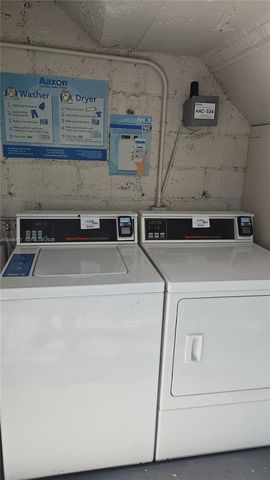 9473 Abbott Ave 1, Surfside, FL 33154