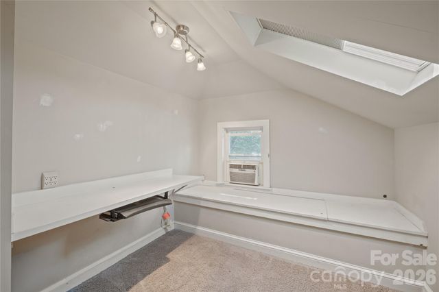 826 Davie Avenue, Statesville, NC 28677