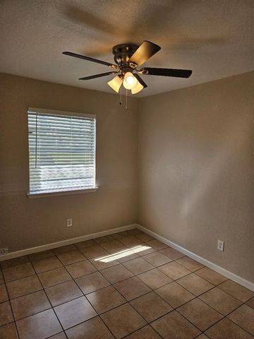 3511 Casa Ridge Drive, Mesquite, TX 75150