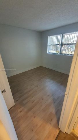 9885 Nob Hill Court 9885, Sunrise, FL 33351
