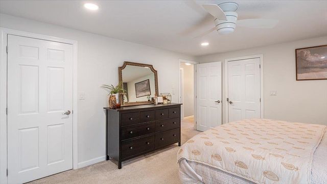 4 Wallace Drive, Merrimack, NH 03054