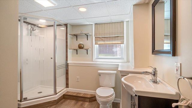 4 Wallace Drive, Merrimack, NH 03054