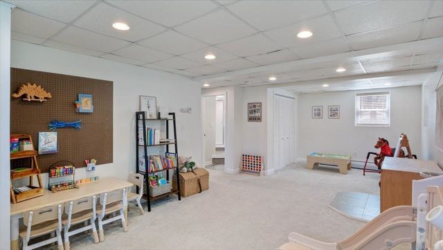 4 Wallace Drive, Merrimack, NH 03054