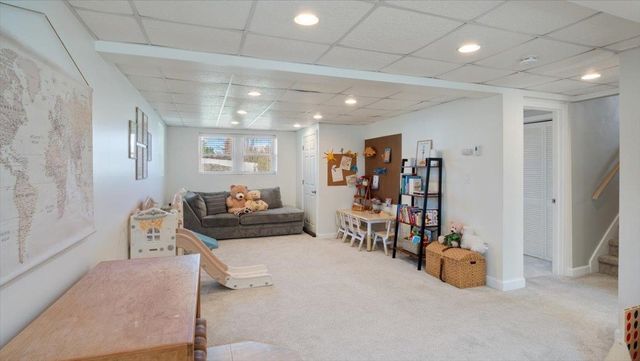 4 Wallace Drive, Merrimack, NH 03054