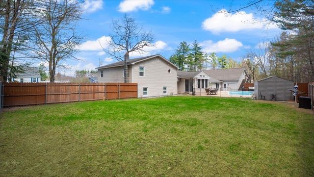 4 Wallace Drive, Merrimack, NH 03054