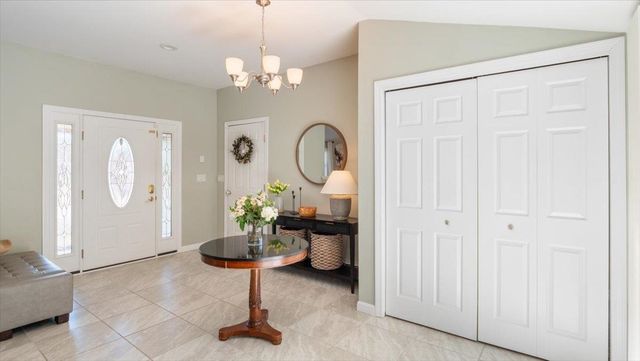 4 Wallace Drive, Merrimack, NH 03054