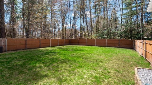 4 Wallace Drive, Merrimack, NH 03054