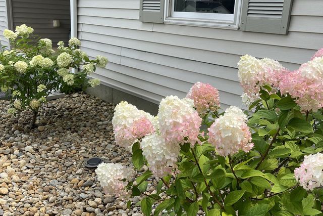 4 Wallace Drive, Merrimack, NH 03054