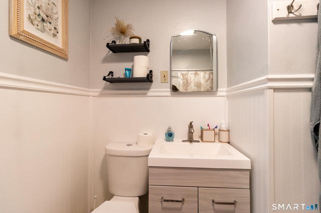 76 Gridley Street 2nd floor, Bristol, CT 06010