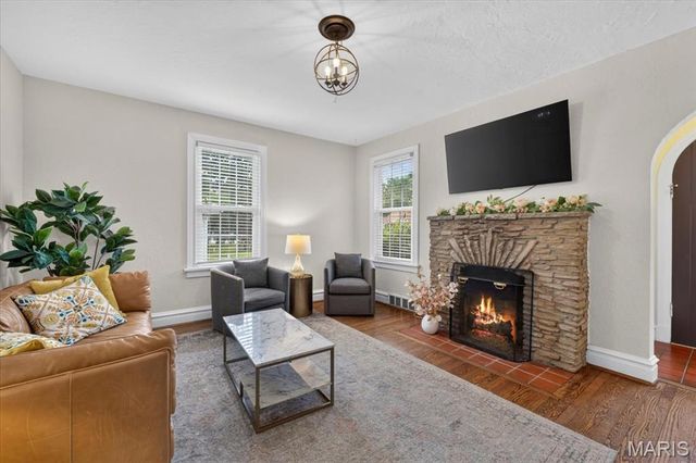 222 Central Avenue, Webster Groves, MO 63119